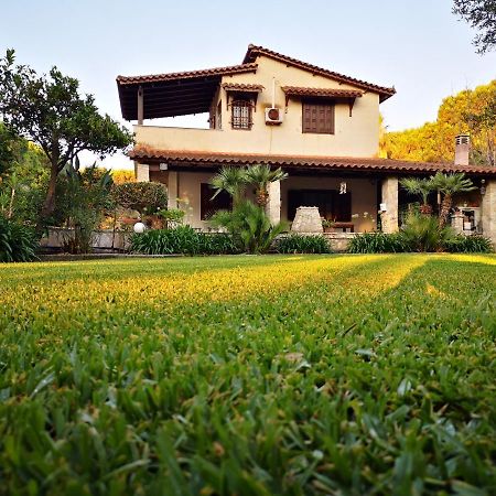 Villa Lena Entire Cottage Kalamaki  Экстерьер фото