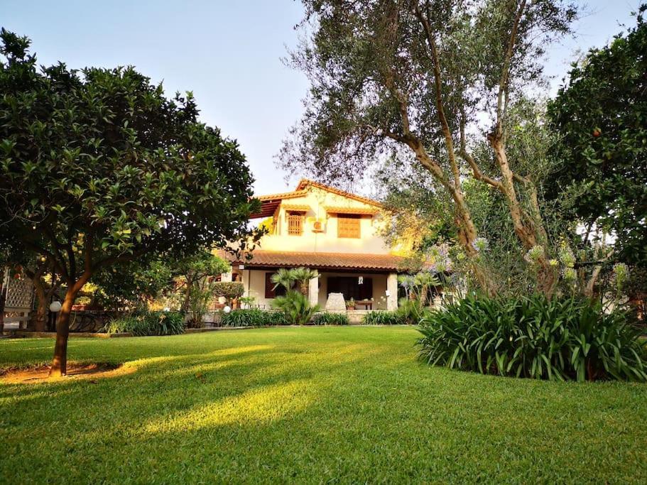 Villa Lena Entire Cottage Kalamaki  Экстерьер фото