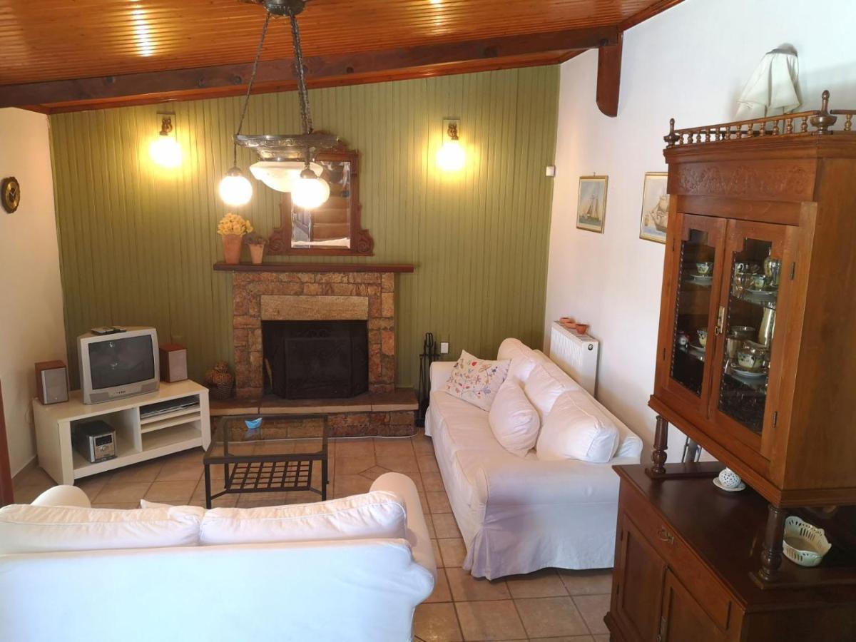 Villa Lena Entire Cottage Kalamaki  Экстерьер фото
