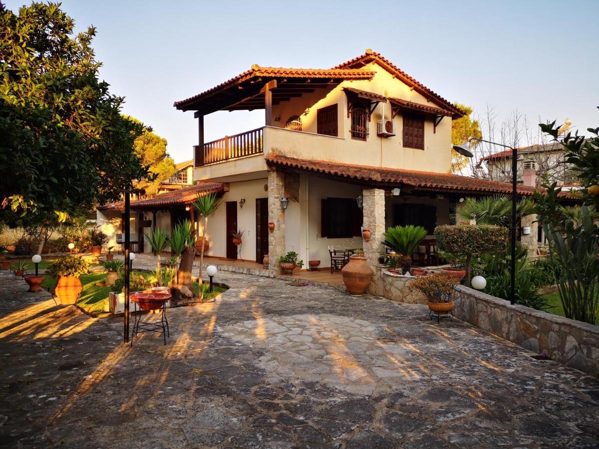 Villa Lena Entire Cottage Kalamaki  Экстерьер фото