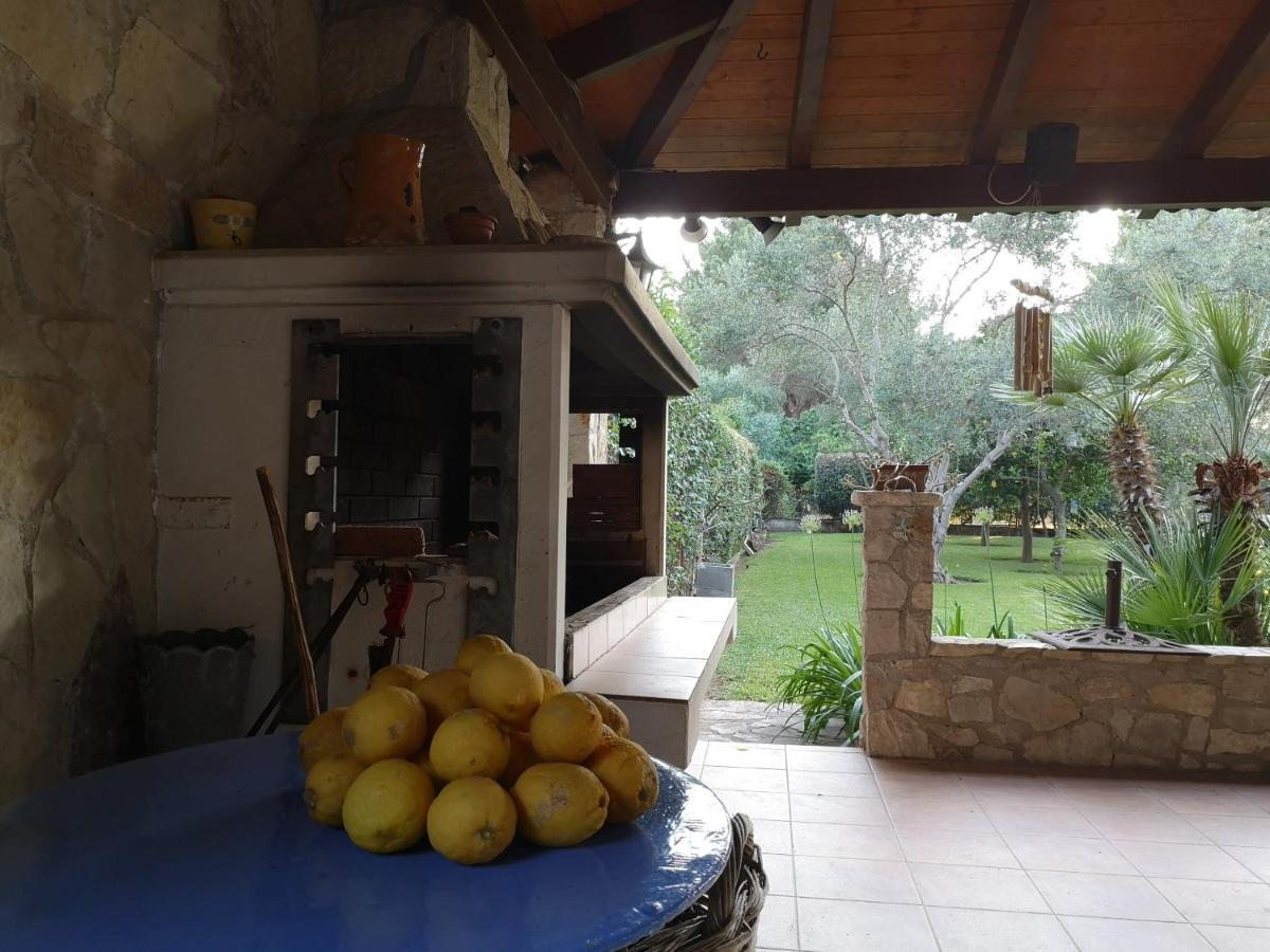 Villa Lena Entire Cottage Kalamaki  Экстерьер фото