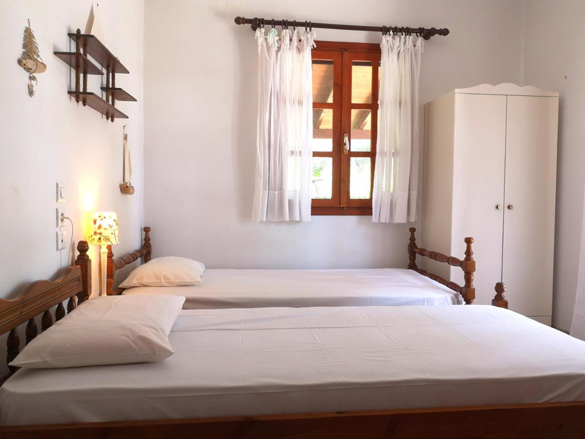 Villa Lena Entire Cottage Kalamaki  Экстерьер фото