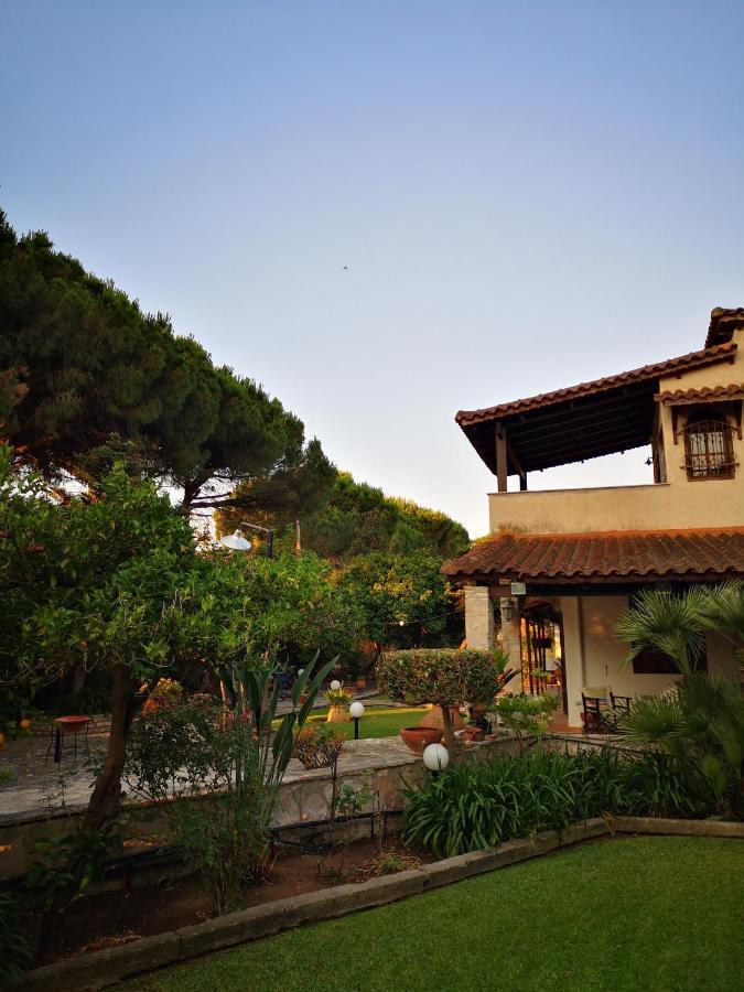 Villa Lena Entire Cottage Kalamaki  Экстерьер фото